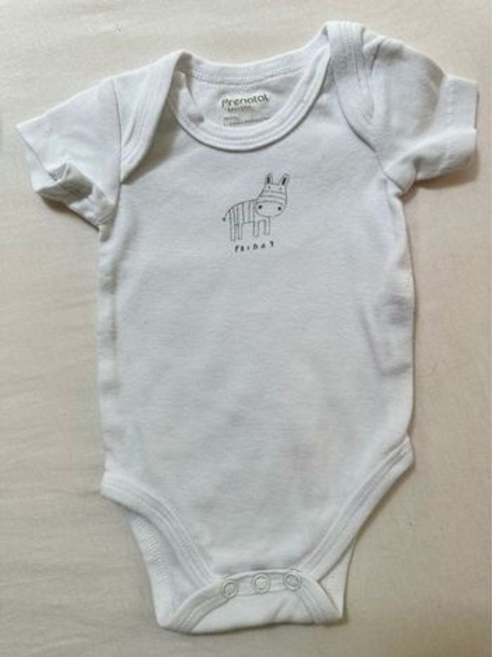 Lot 7 bodies manches courtes 1 mois - photo numéro 6