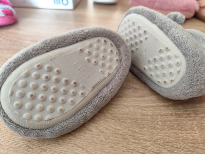 Chaussons montant - photo numéro 5