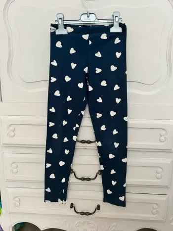 Ravissant legging bleu foncé à cœur Monoprix taille 8 ans