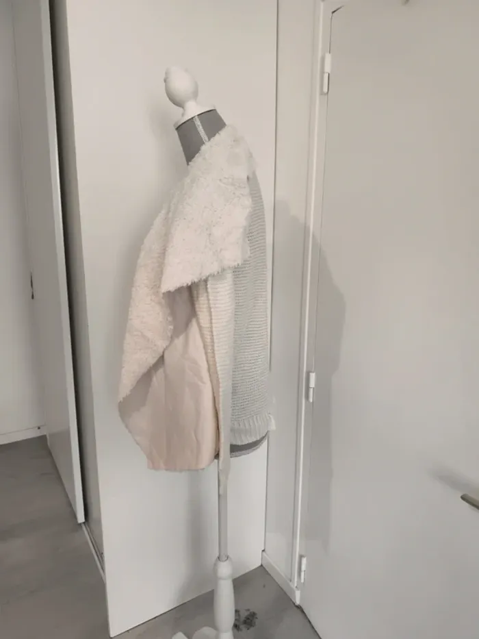 Gilet crème femme - photo numéro 2
