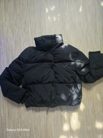 Doudoune courte noire - Zara - Taille M