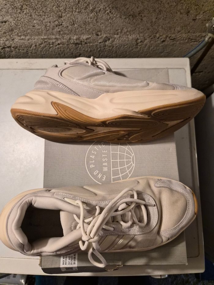 Baskets adidas oreille taille 44 2/3 - photo numéro 2