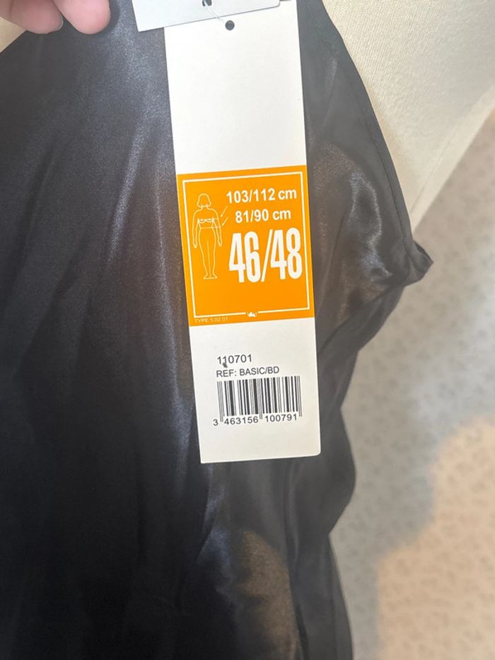 Nuisette taille 46/48 marque desirelle neuve avec étiquette - photo numéro 5