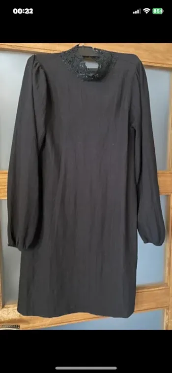 Robe Zara noire gothique col dentelle