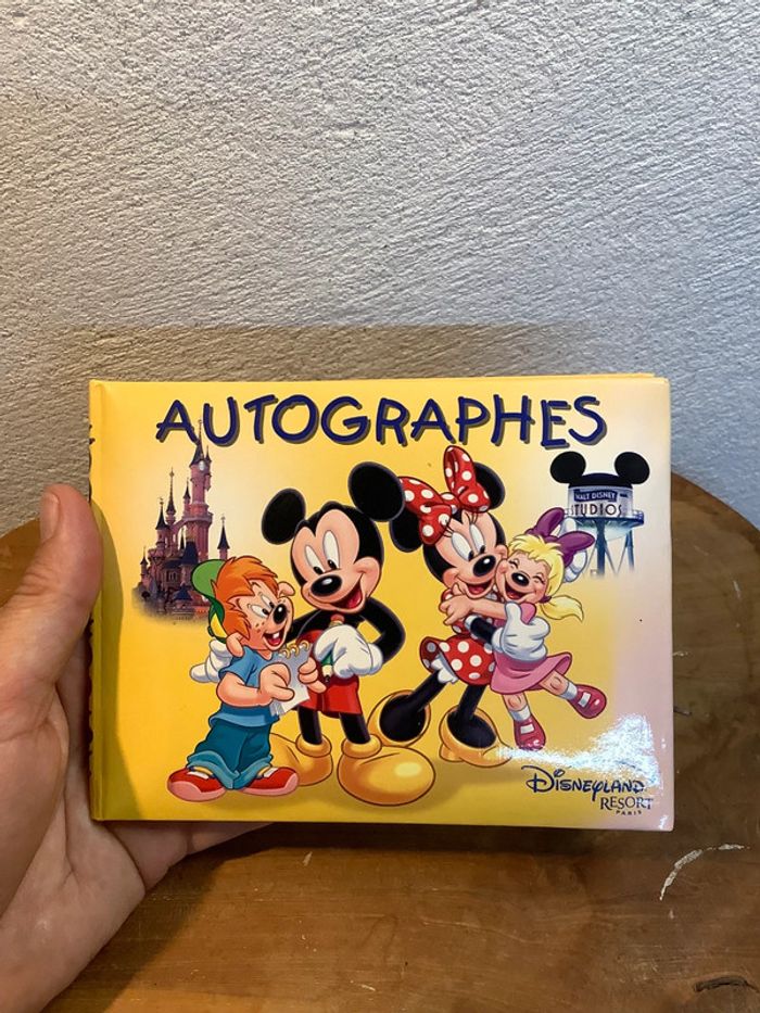 Carnet autographe Mickey disney et son stylo - photo numéro 3