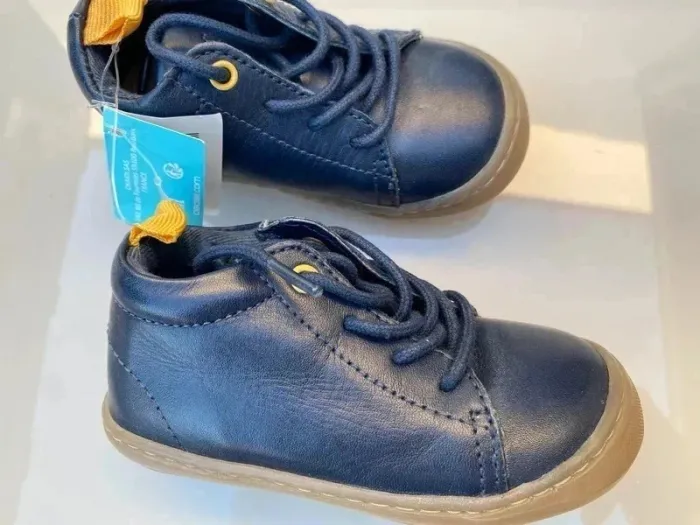 Chaussures montantes en cuir à lacets pointure 20 Obaibi Neuves val 35,9