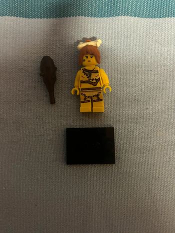Lego Minifigure Cave Woman Series 5