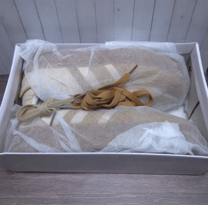 Baskets en toile Camel et Beige - Style Rétro - Neuves - Taille 41 - photo numéro 6