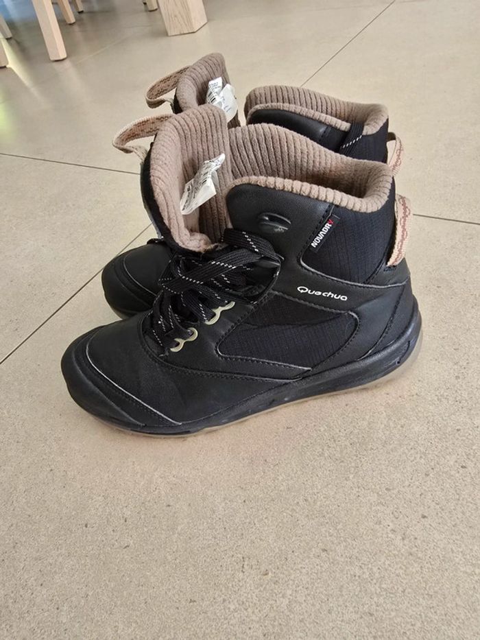 Chaussures randonnée Inuit 500 Lady Black beige Queshua en 39