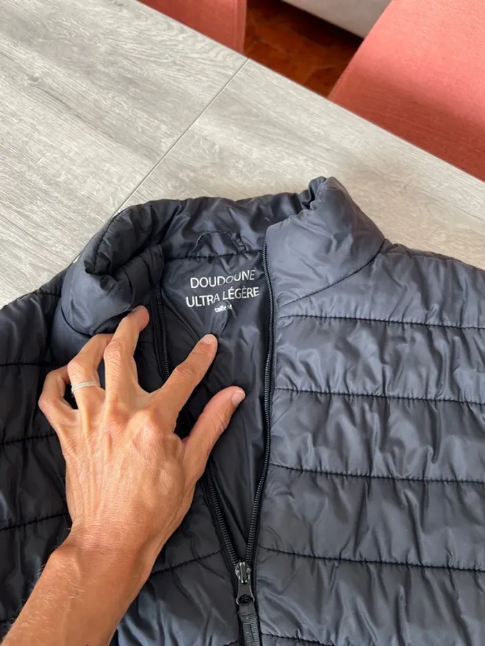 Doudoune ultra légère taille M - photo numéro 2