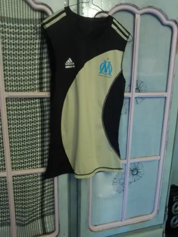 Haut adidas droit au but  femme taille 38/40