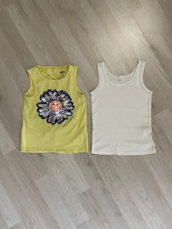 Lot de 2 débardeurs Taille 5 ans