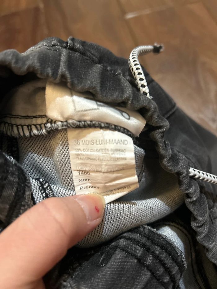 Jean anthracite effet usé 36 mois - photo numéro 4