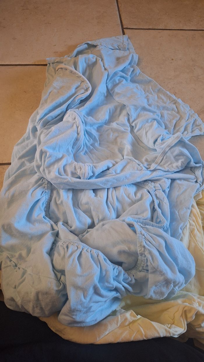 Lot de 2 drap 1 bleu et 1 jaune en tissus - photo numéro 4