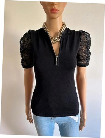 Haut noir à manches courtes avec dentelle Morgan taille XS jamais porté