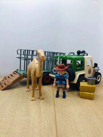 Soigneur safari playmobil