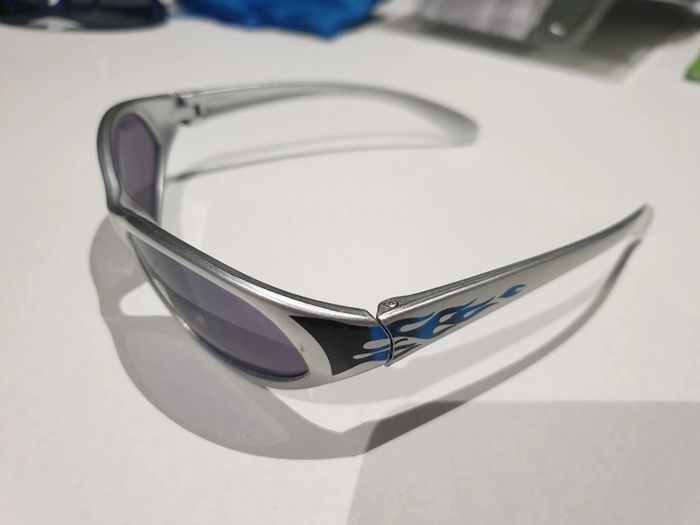 Lunette de soleil garçon - photo numéro 2