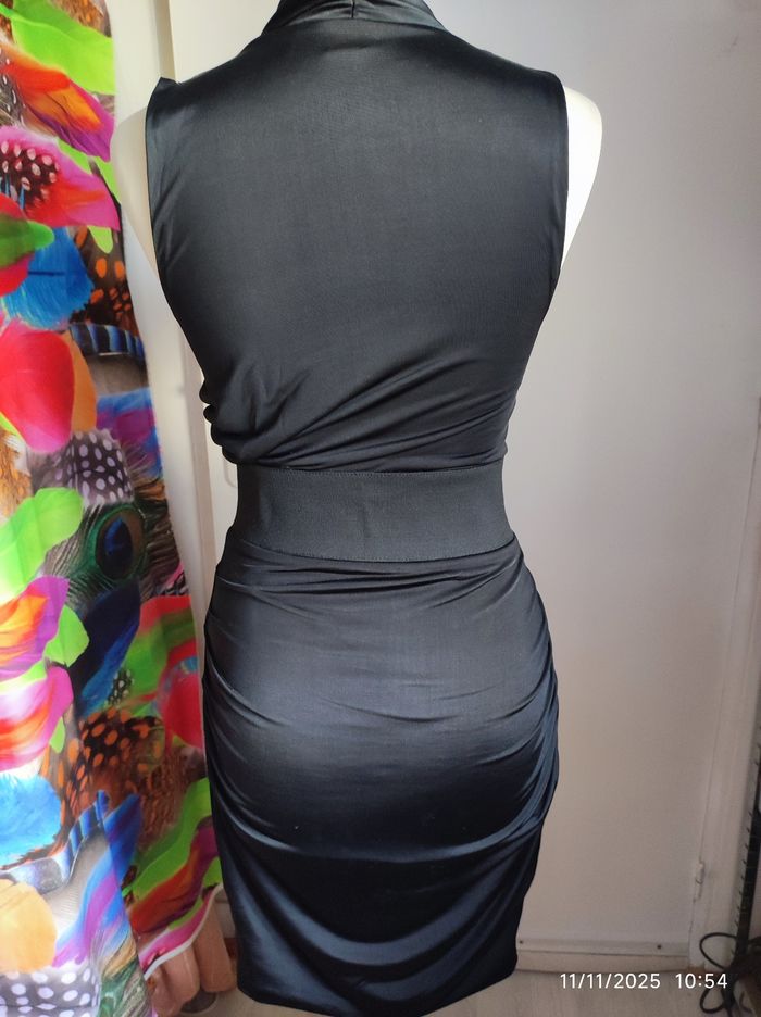 Très jolie Robe Noire T XS femme - photo numéro 4