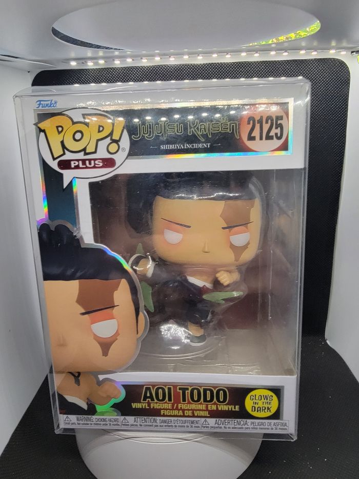 Pop Todo Aoi Black Flash Kick Jujutsu Kaisen + Protector