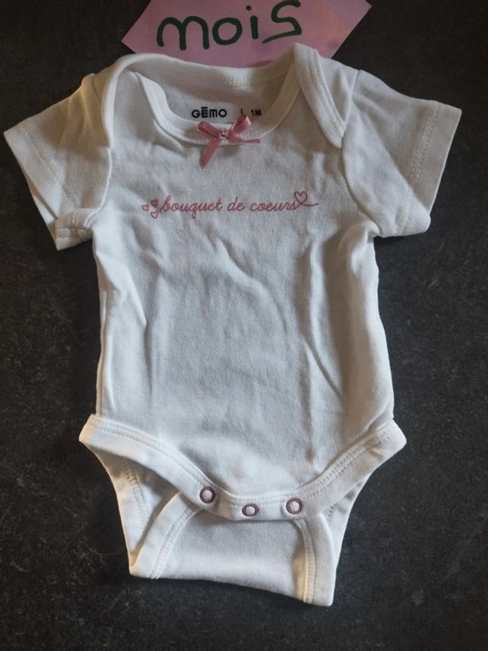 Bodies manches courtes fleurs 1 mois - photo numéro 4