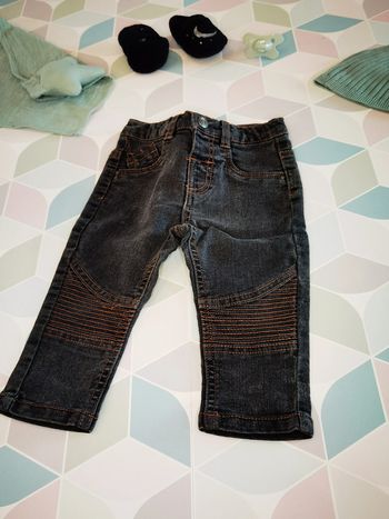 D1392 - jeans garçon 12 mois