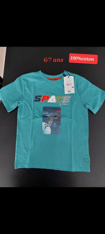 T-shirt garçon 6/7ans écrit SPACE avec motif