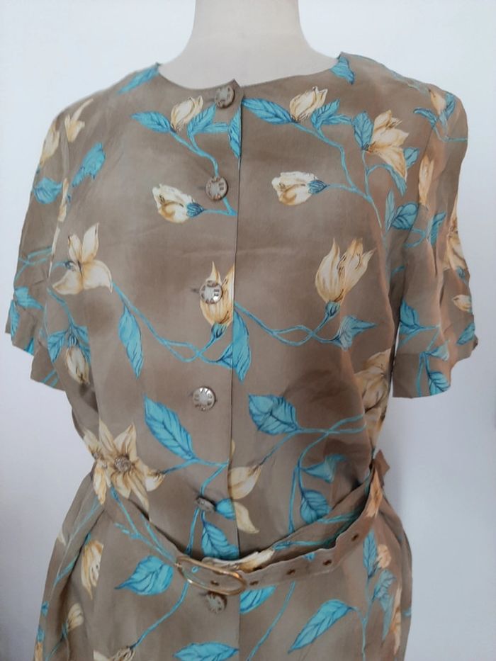 Robe a fleurs 44/46 - photo numéro 2
