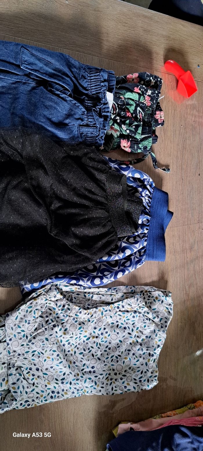 Lot vêtements été 5 ans - photo numéro 2