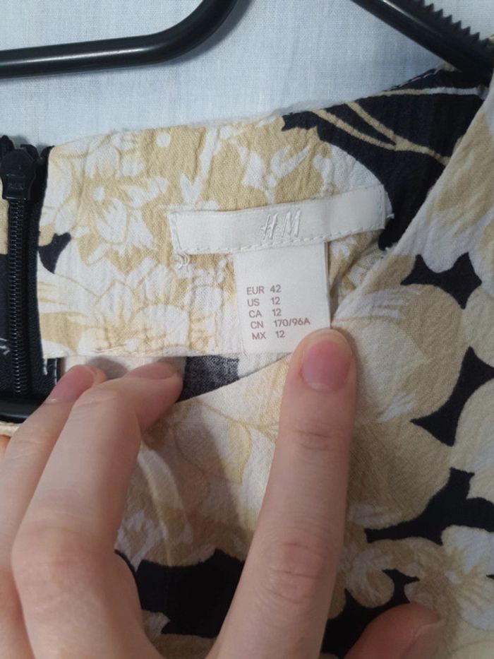 Robe fleurie h&m - photo numéro 3