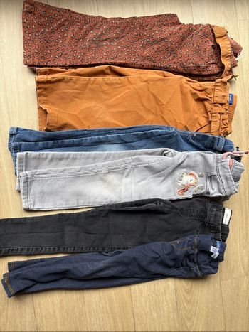 Lot pantalons fille