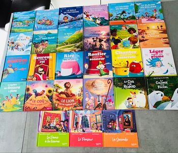 Lot de 27 livres Macdo  neuf