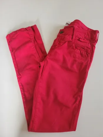 🔥 Jean skinny REIKO rouge femme – Tendance & stylé 🔥