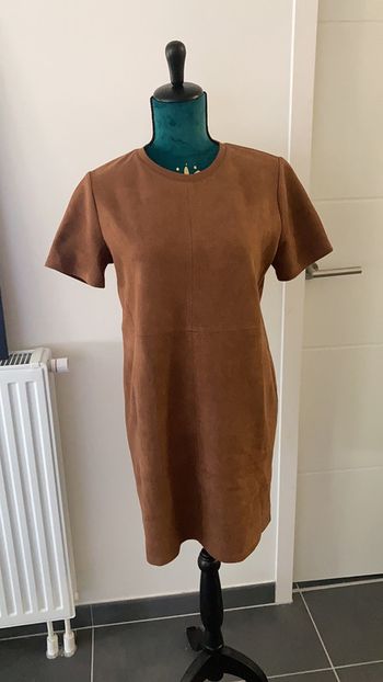 Robe suède t.38