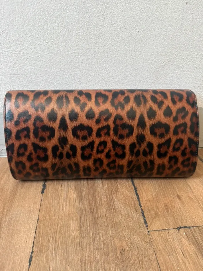 Pochette rigide léopard Primadonna – neuve avec bandoulière - photo numéro 2