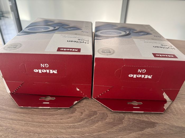 Lot de 2 boites de sacs aspirateur MIELE HyClean Pure GN 80% matieres recyclees X8 Sacs + 4 filtres - photo numéro 3