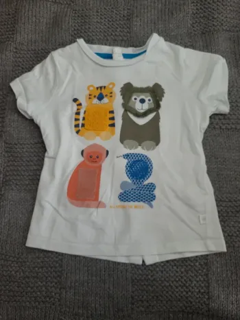 👶Tee-shirt taille 6mois-68cm👶