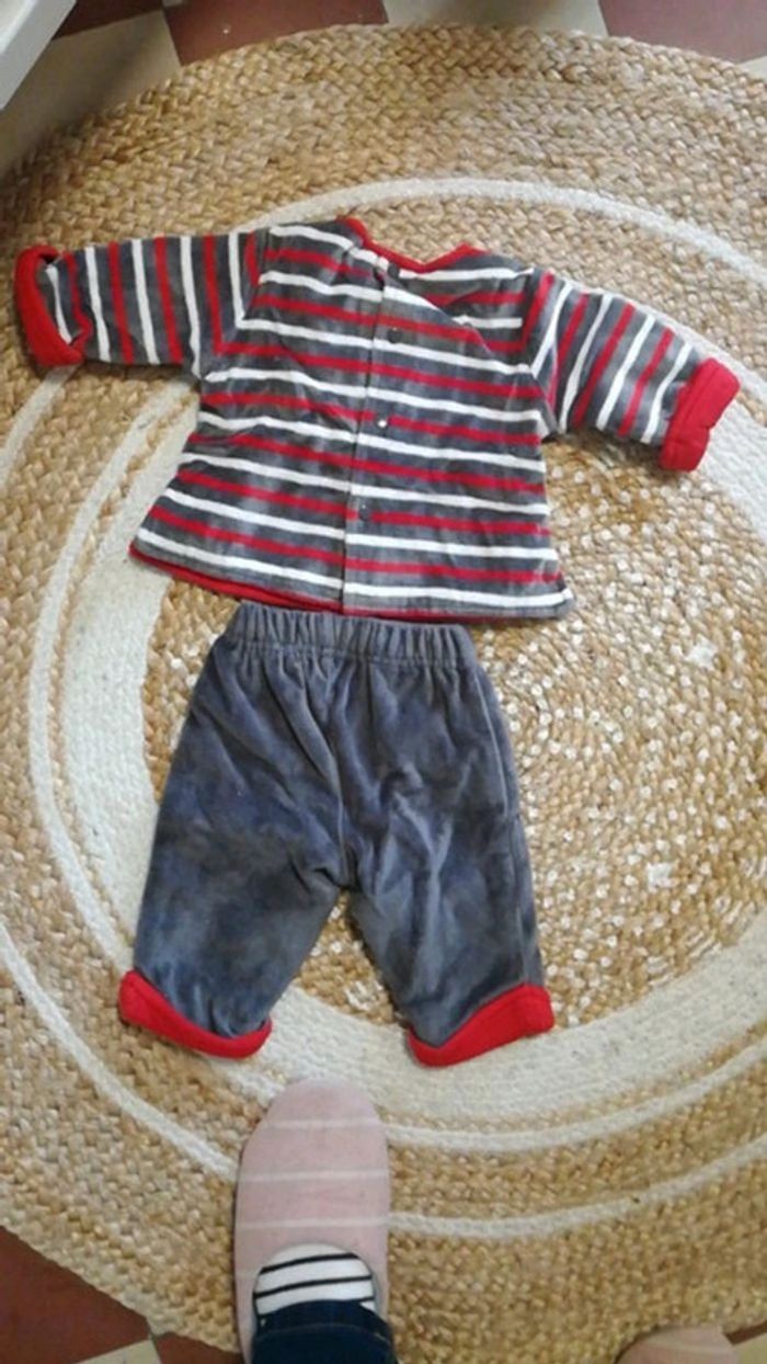 Pyjama 1 mois noël - photo numéro 3