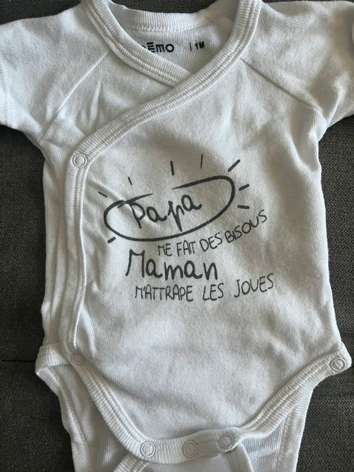 2 bodys mixte MC 1 mois - photo numéro 2