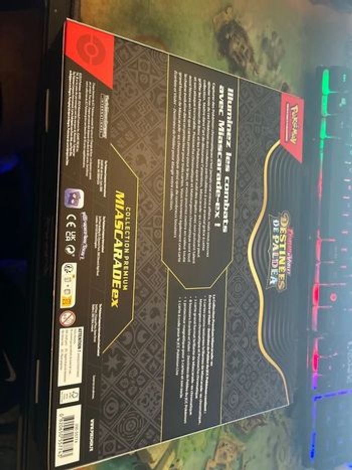 Coffret premium Mascarade Destine de Paldea - photo numéro 2