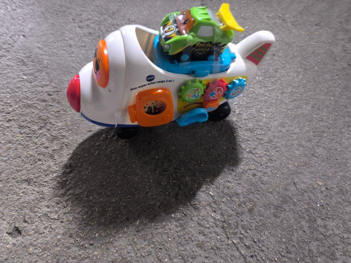 Avion tut tut bolide + voiture