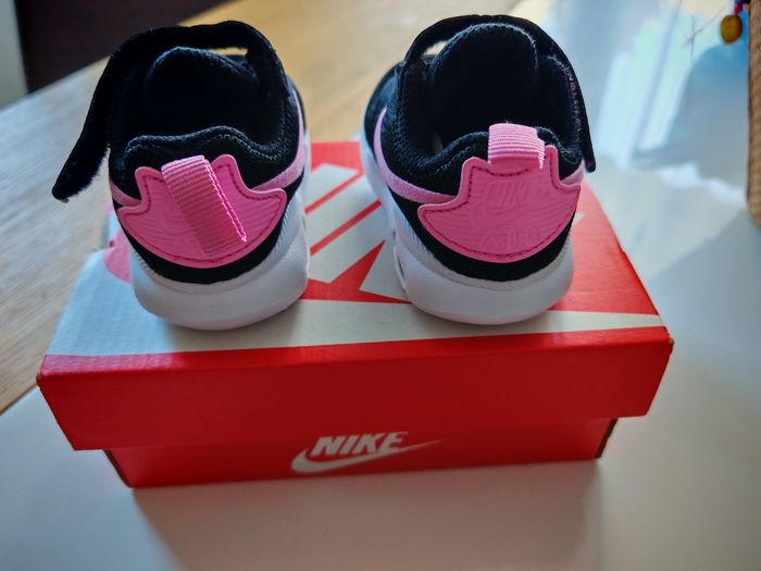 Basket Nike taille 17 - photo numéro 4
