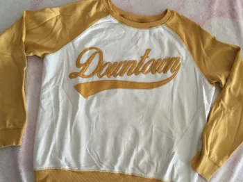 Pull sweat femme taille M Bershka