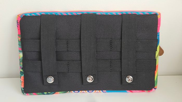 Pochette pour sac à dos Cabaia Edition limitée Nolwenn Studio - photo numéro 3