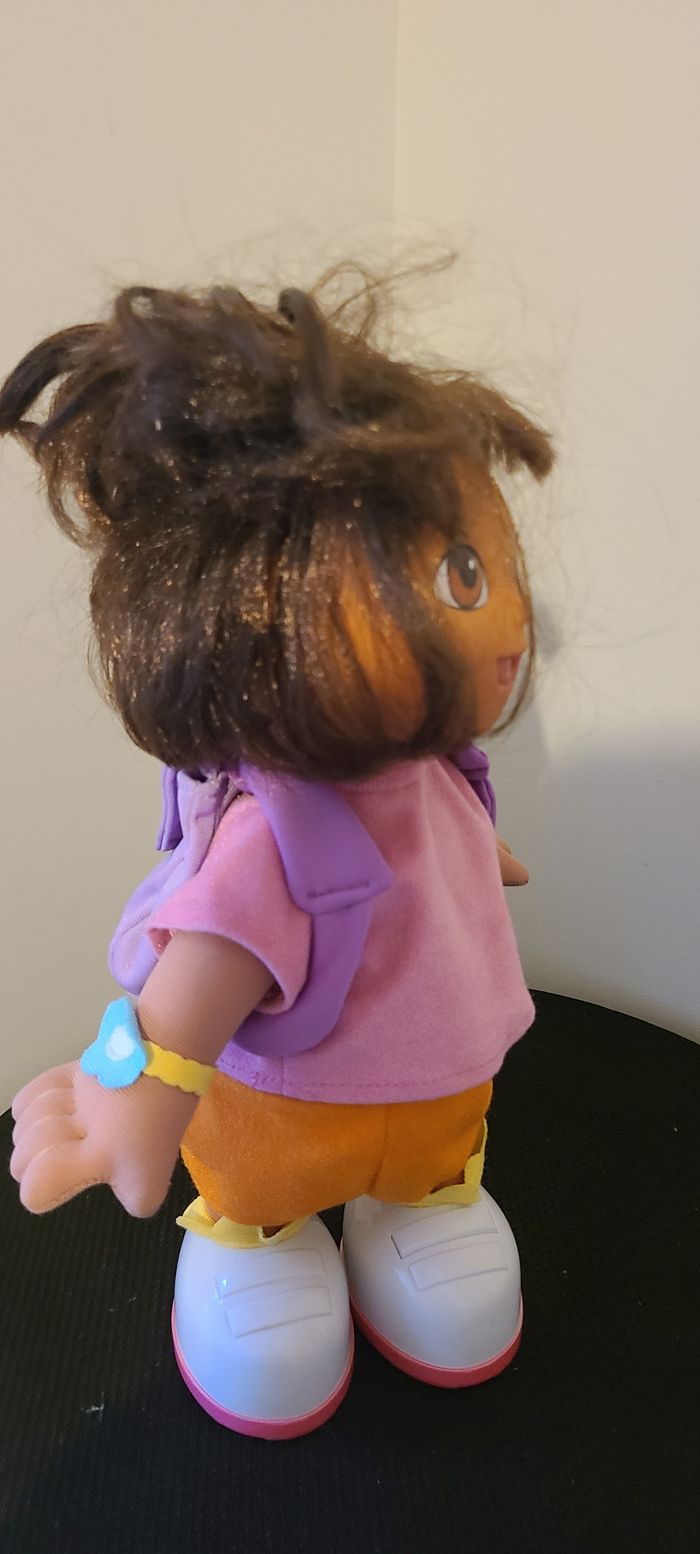2001 Fisher Price Dora l'exploratrice Poupée Dora interactif  Vintage - photo numéro 2