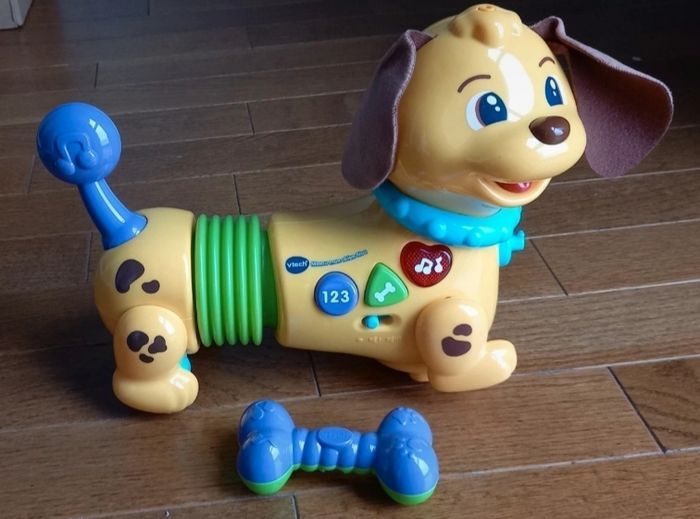 Maxou, chien interactif, jeu éducatif