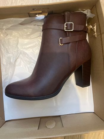 Chaussures Taille 40