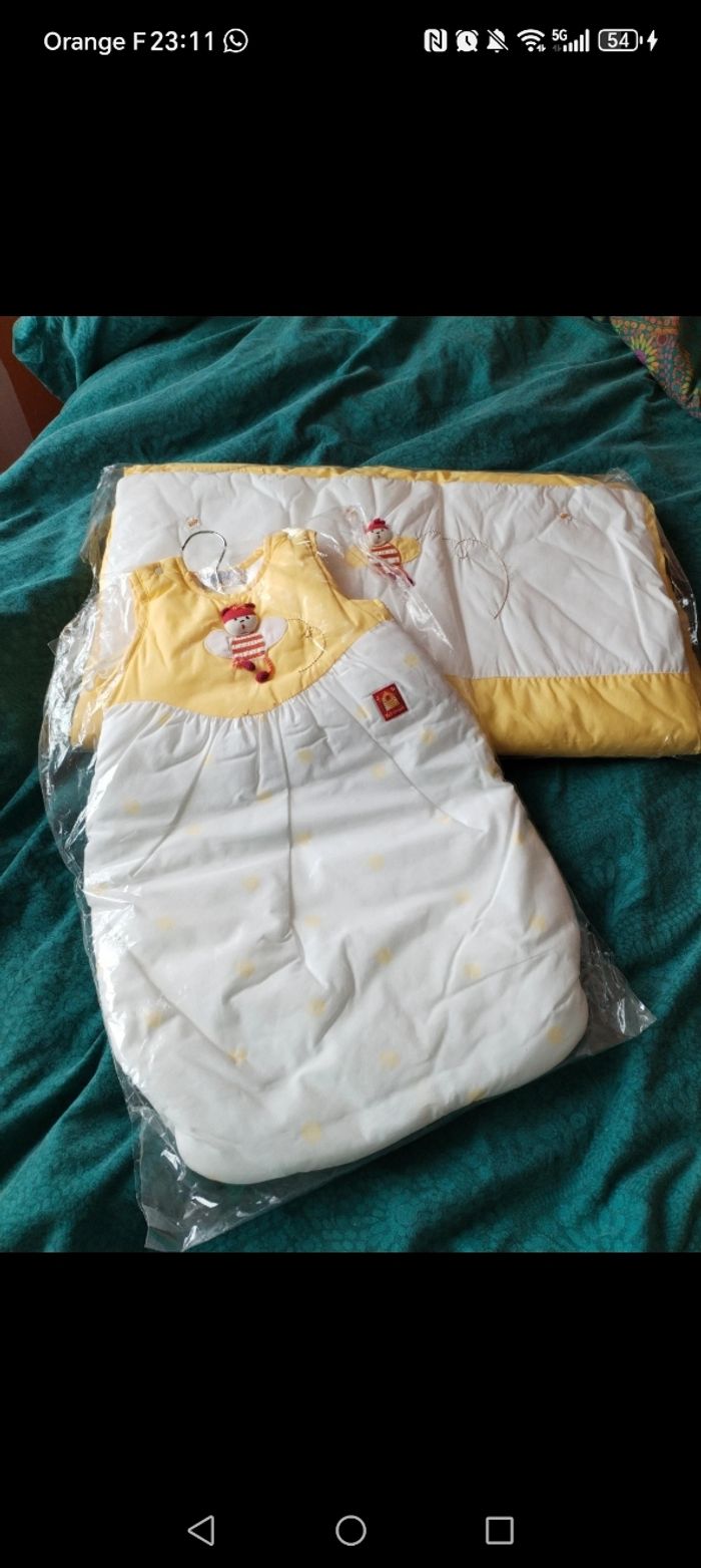 Tour de lit et gigoteuse - photo numéro 3