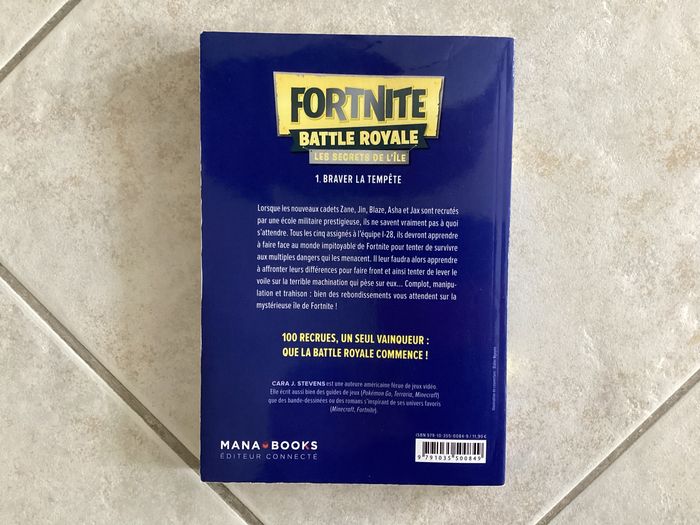 Livre enfants : Fortnite Battle royale - photo numéro 2