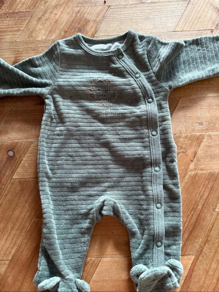 Lots de 8 pyjamas - photo numéro 3