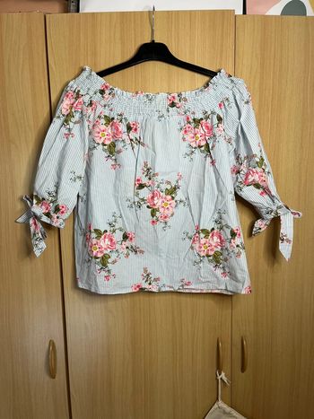 Top épaules dénudée